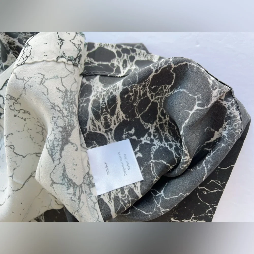 MARBLE SILK T-SHIRT (LONG WEEKEND SALE) - Picture 5 of 7